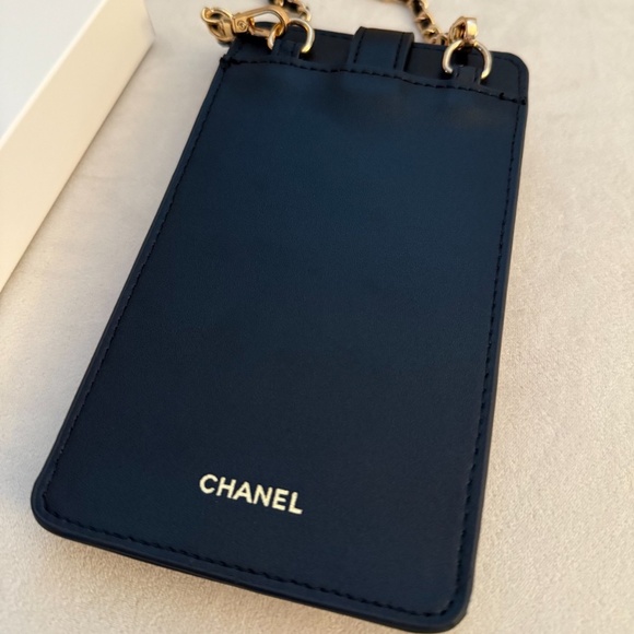 Coco Crush Phone & Credit Card Holder GWP VIP Gift New with Box - Picture 2 of 5